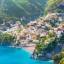 När kan man bada i Positano: havstemperatur månad efter månad